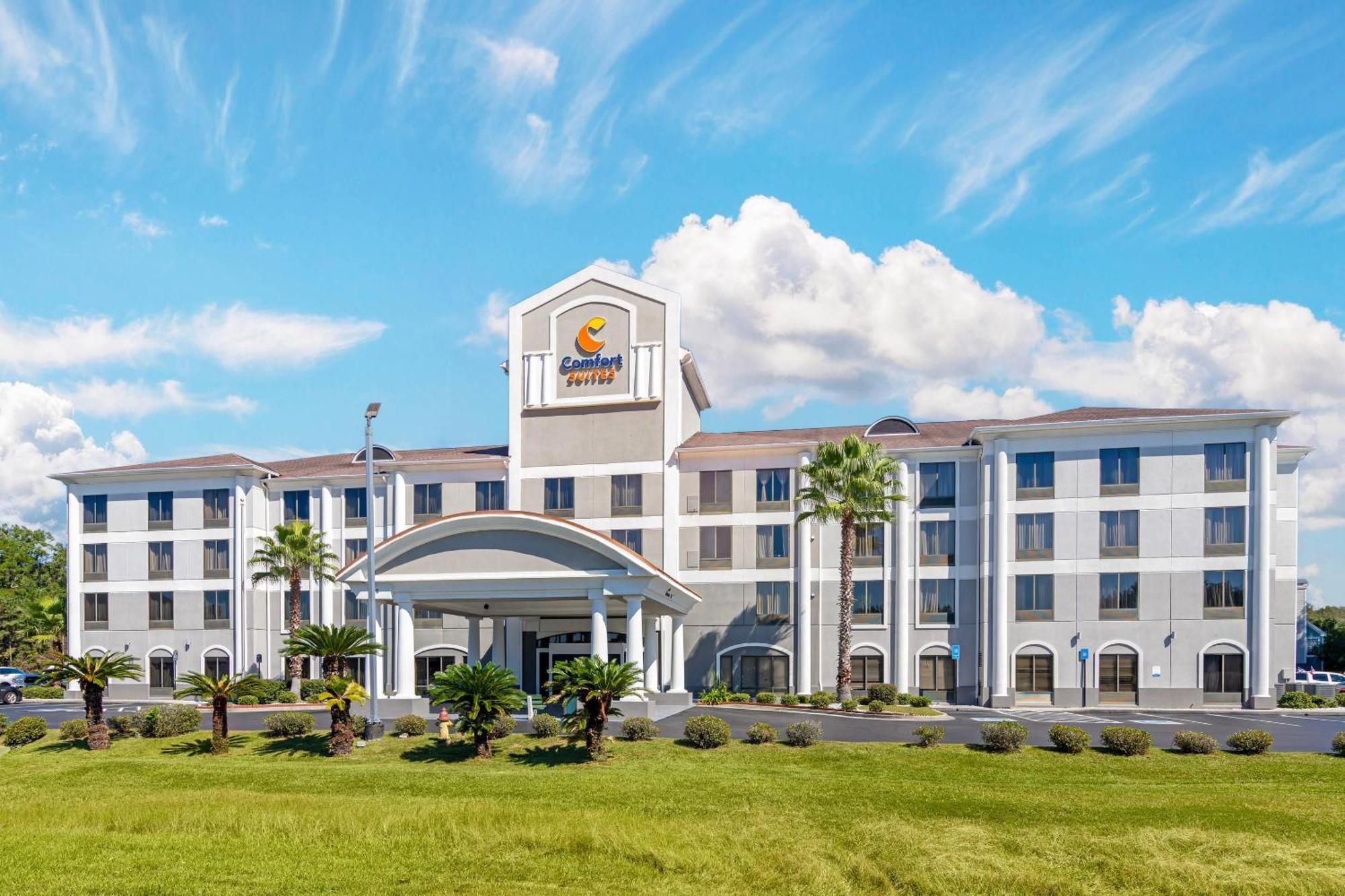 Where to Stay Near Savannah Festival Outlet Center: 5 Best Hotels