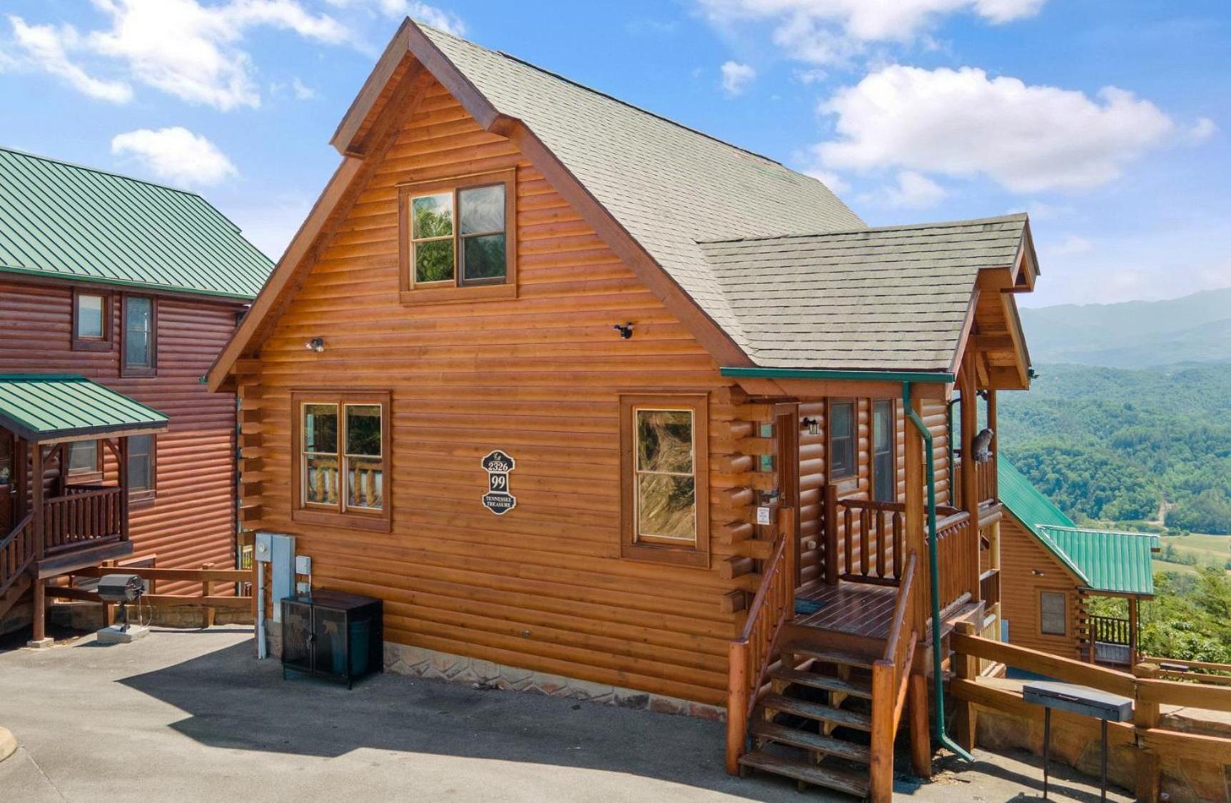 Where to Stay Near Smoky Mountain Ziplines: 7 Family Cabins