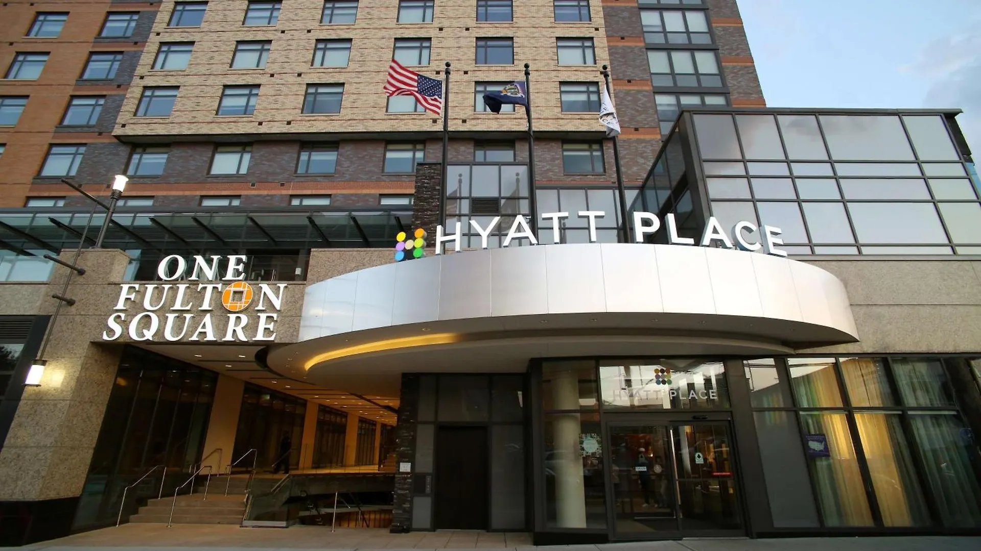 6 Smart Airport Hotels Near Flushing Meadows Worth Booking