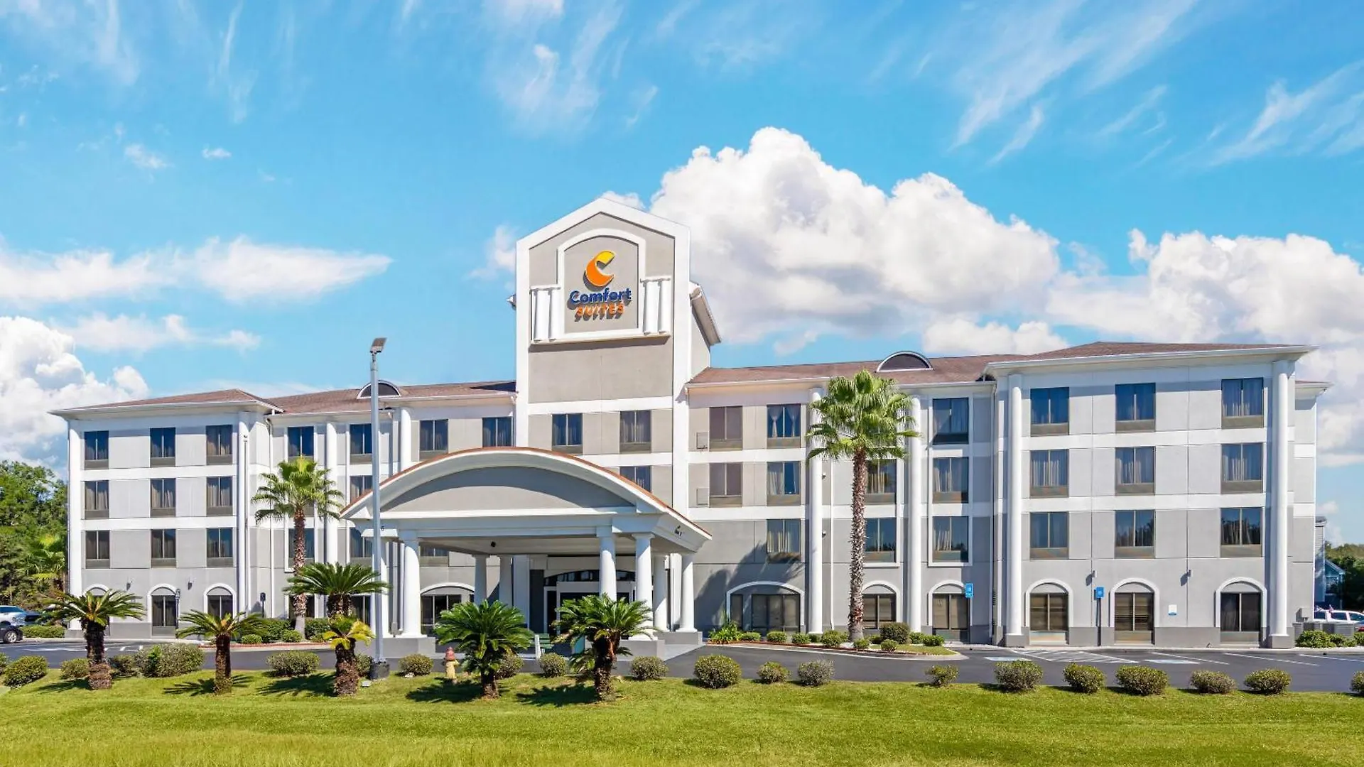 Where to Stay Near Savannah Festival Outlet Center: 5 Best Hotels