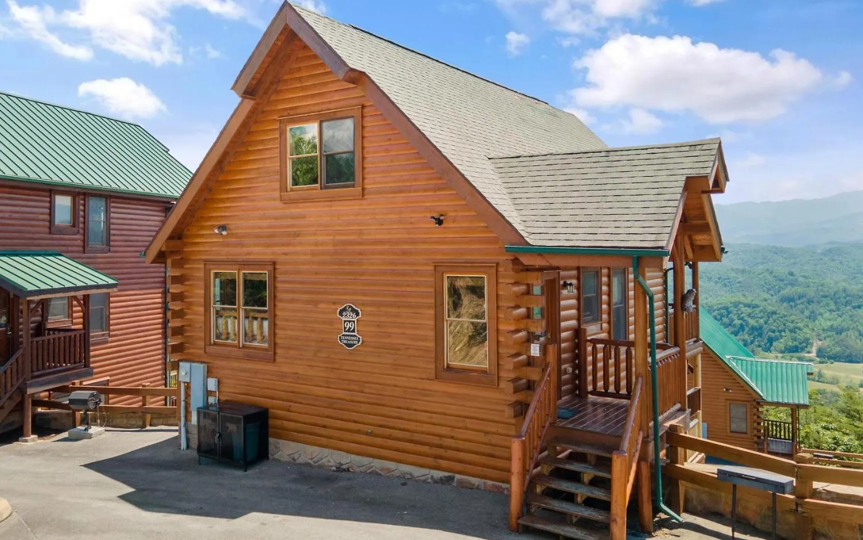 Where to Stay Near Smoky Mountain Ziplines: 7 Family Cabins