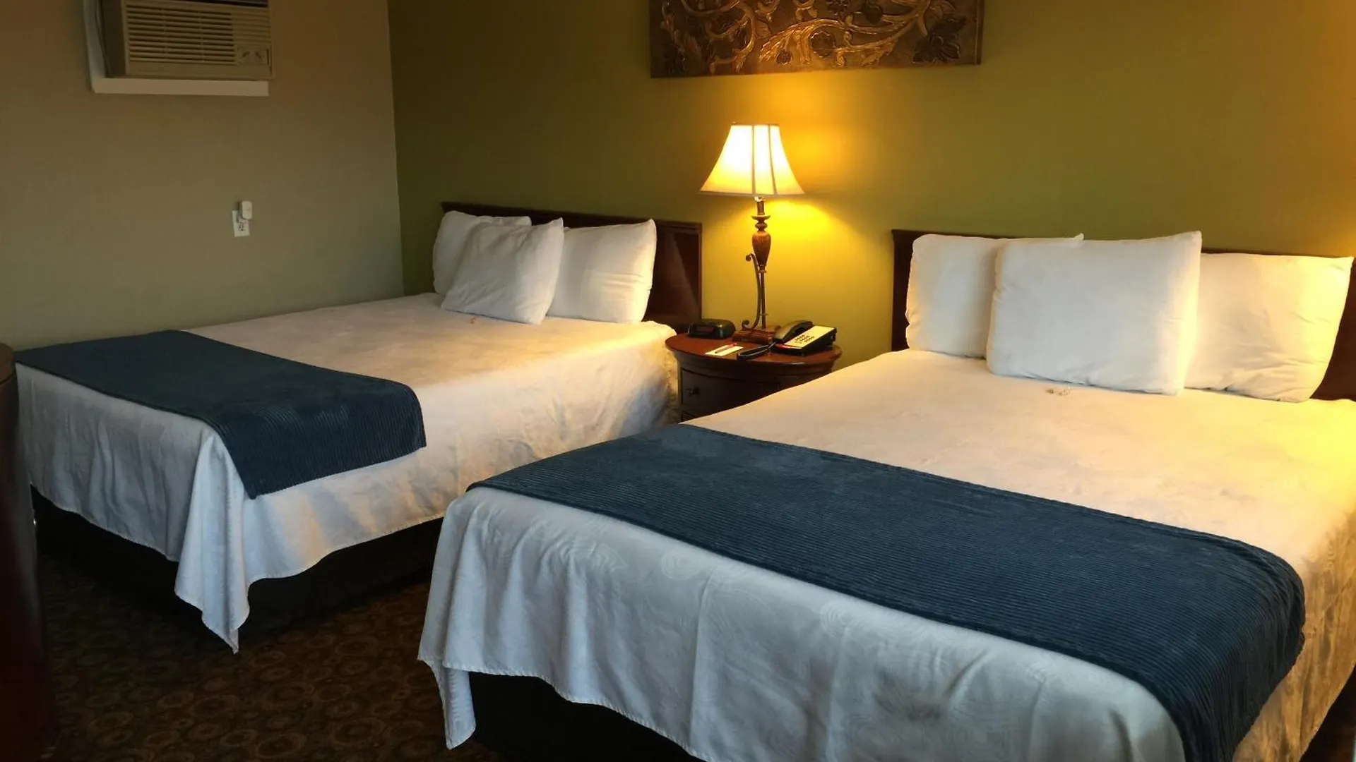 6 Waterfront & Beach Hotels in Kentucky Worth Booking