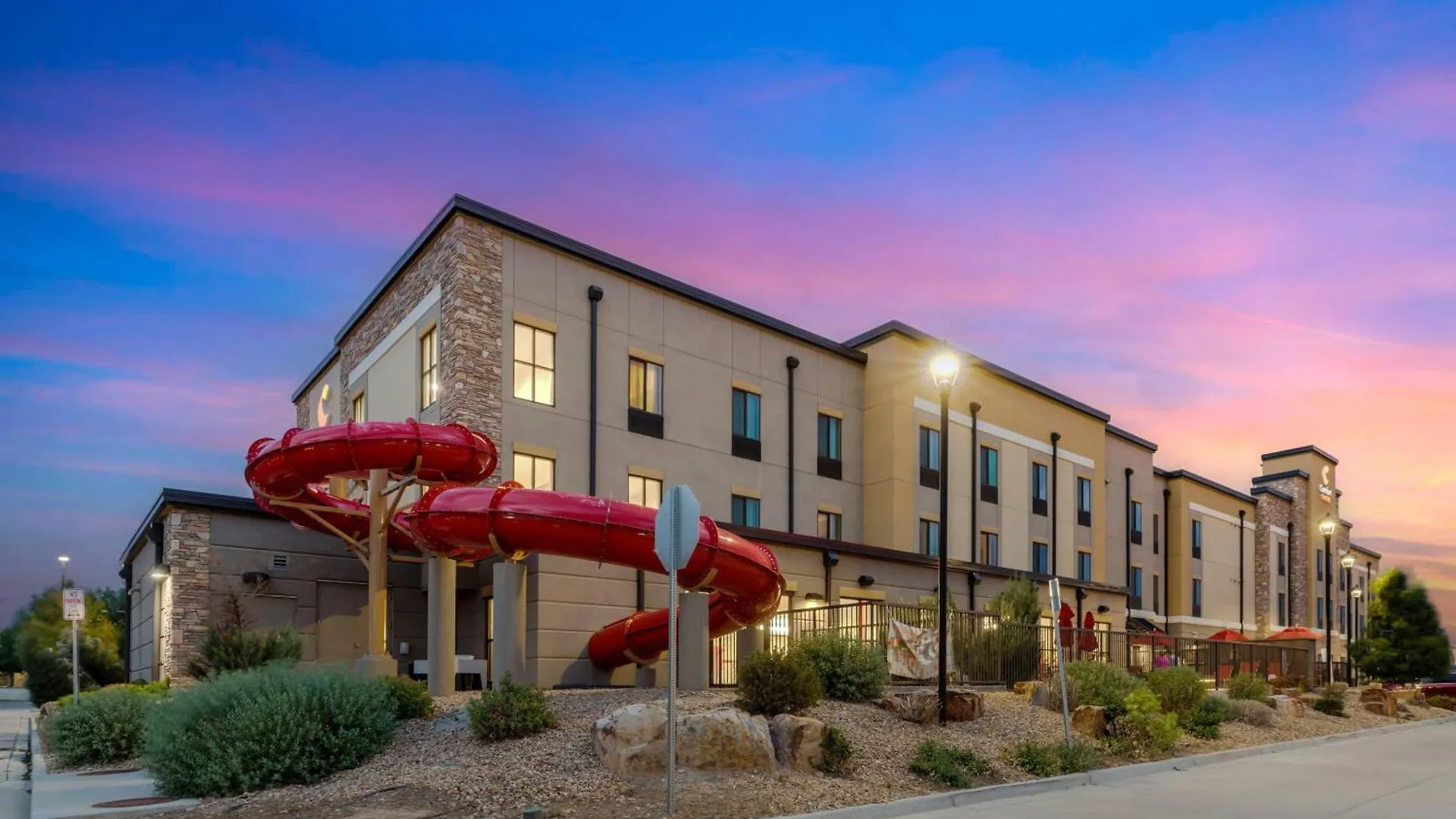 7 Smart Business Hotels Near Rocky Mountain National Park Worth Booking
