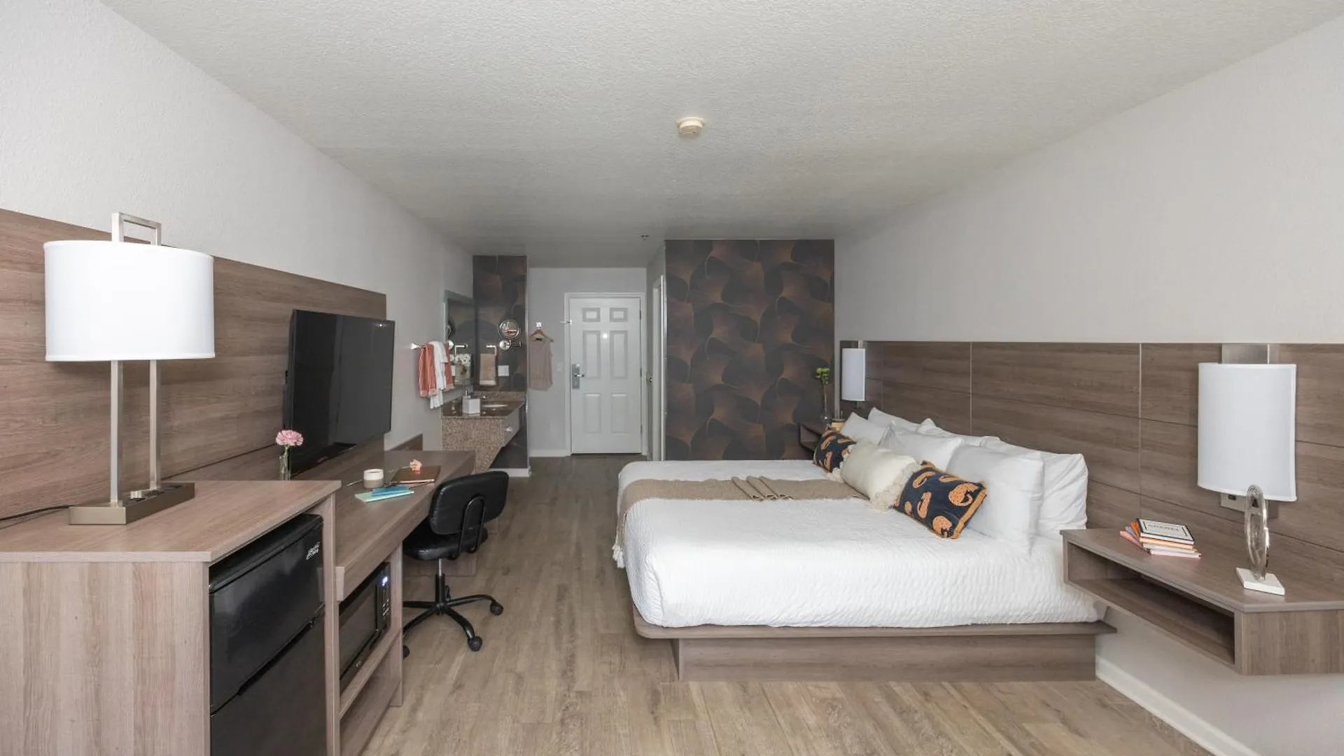 Where to Stay as a Couple in the Pacific Northwest: 14 Best Hotels
