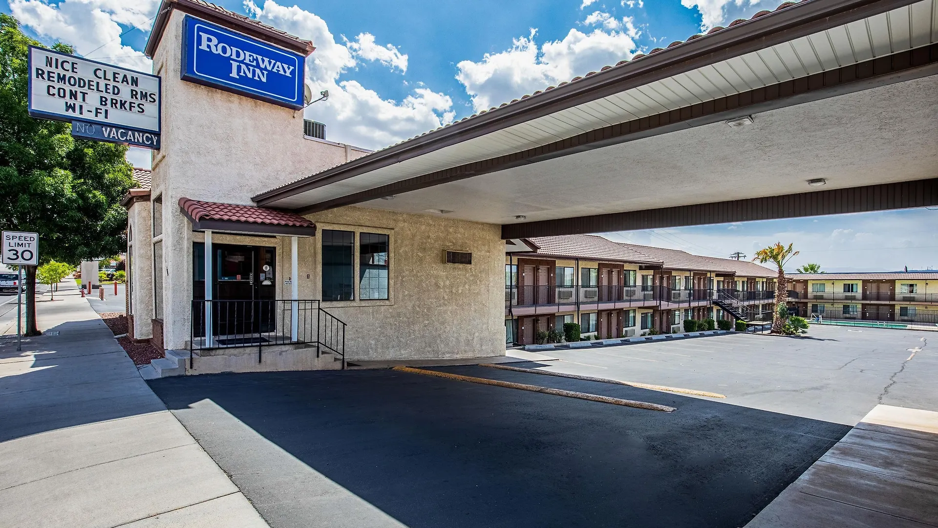 7 Affordable Hotels Close to Dixie Convention Center
