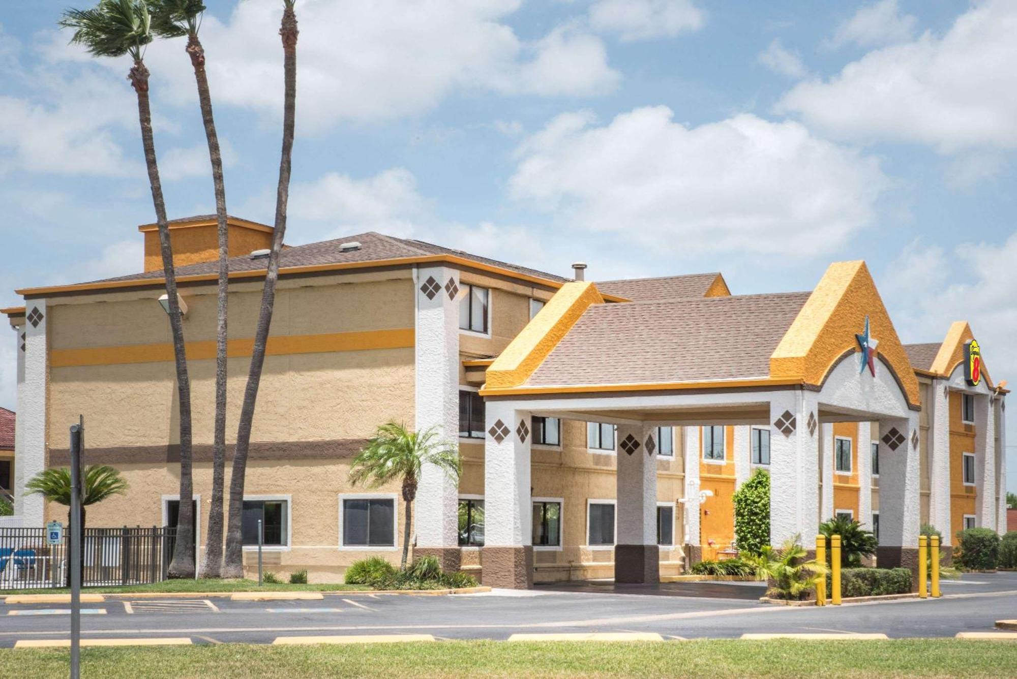 Staying Near Rio Grande Valley Museum: 6 Budget Hotels Compared